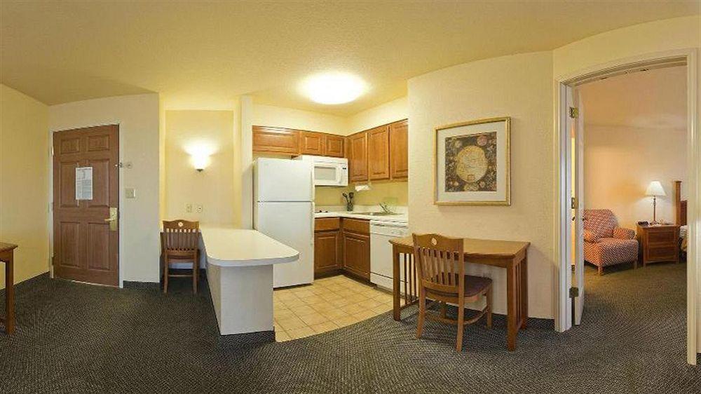 Staybridge Suites Hotel Springfield South, An Ihg Hotel Dış mekan fotoğraf